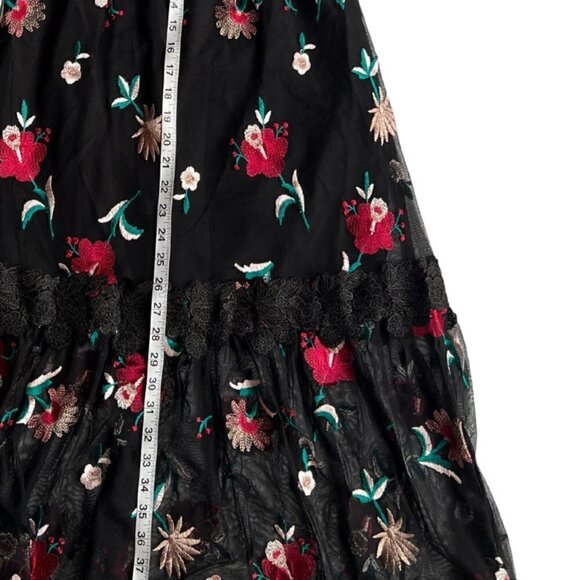 BB Dakota Floral Embroidered Textured Zip Darted Maxi Dress, Size 4 - Picture 8 of 9